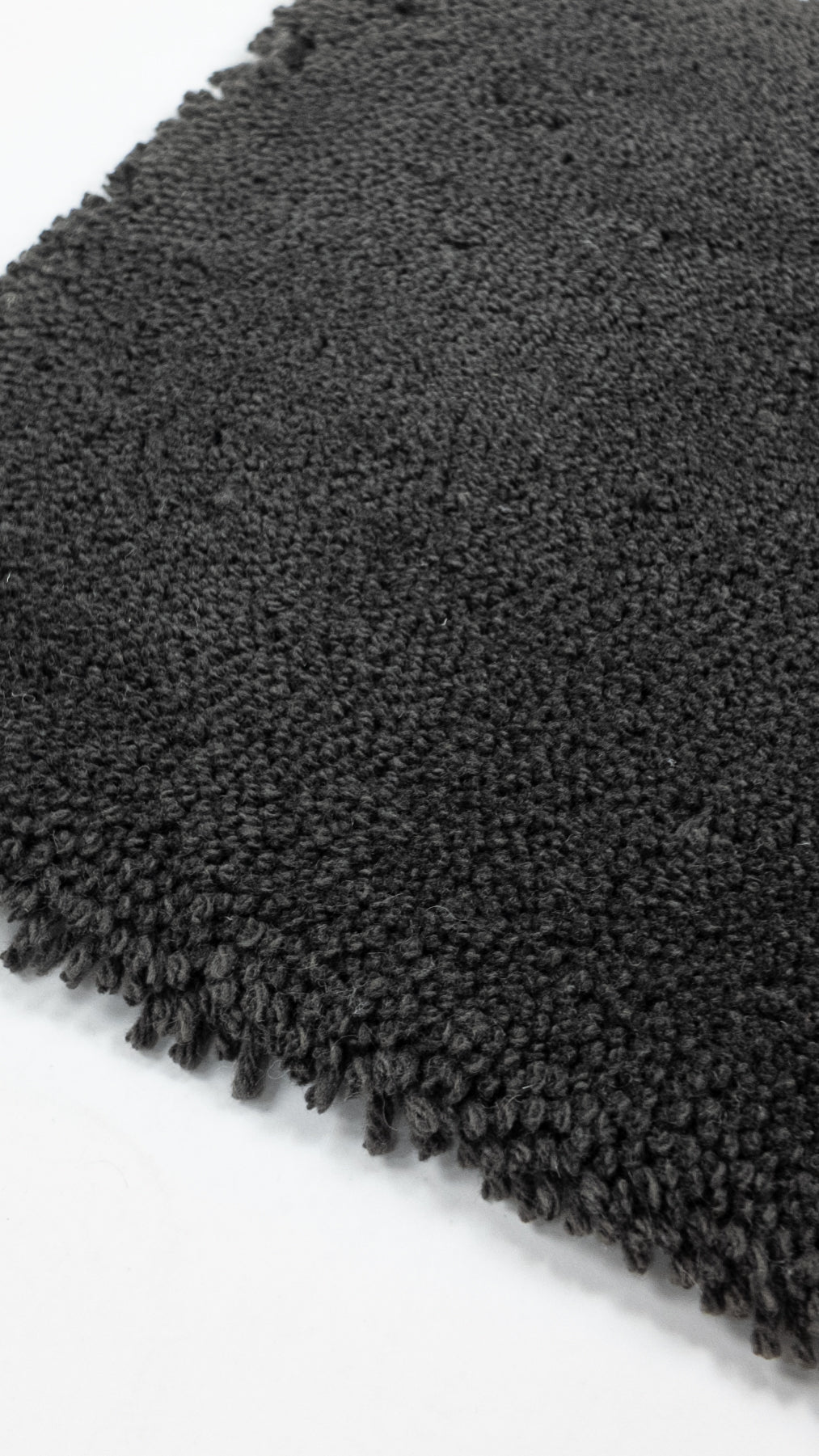 MOMO Rugs Opus Plain Anthracite Carpet