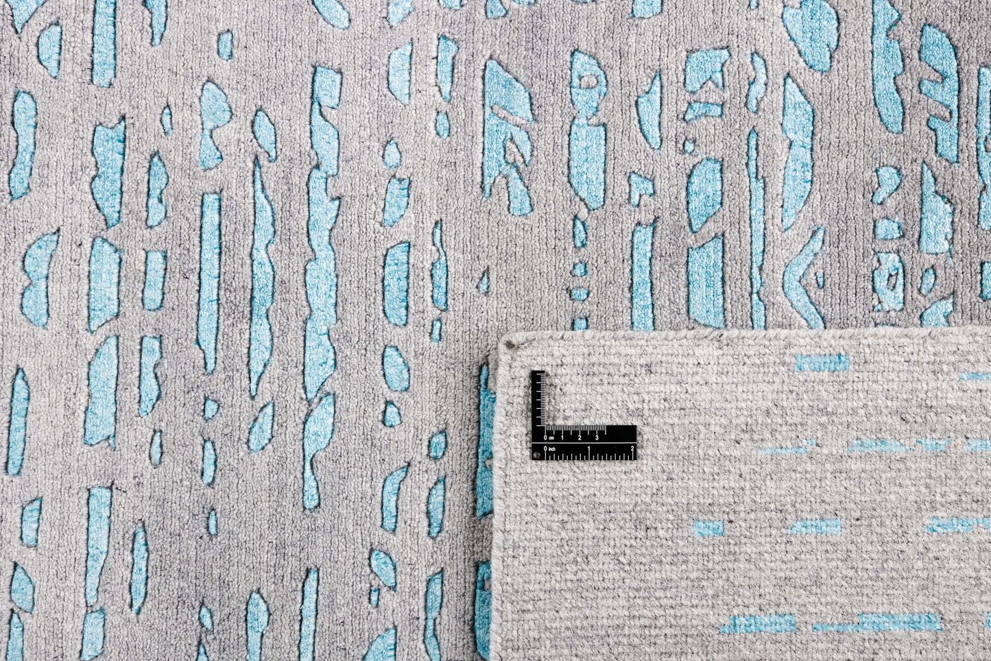 MOMO Rugs Shangri La Aqua Azul Carpet