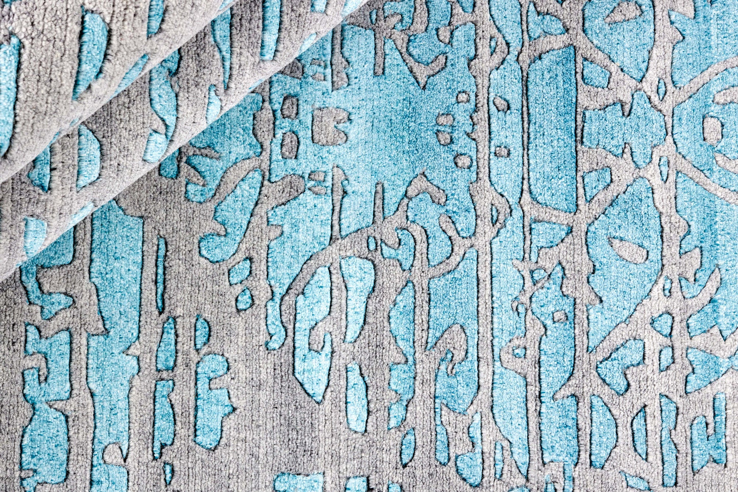 MOMO Rugs Shangri La Aqua Azul Carpet