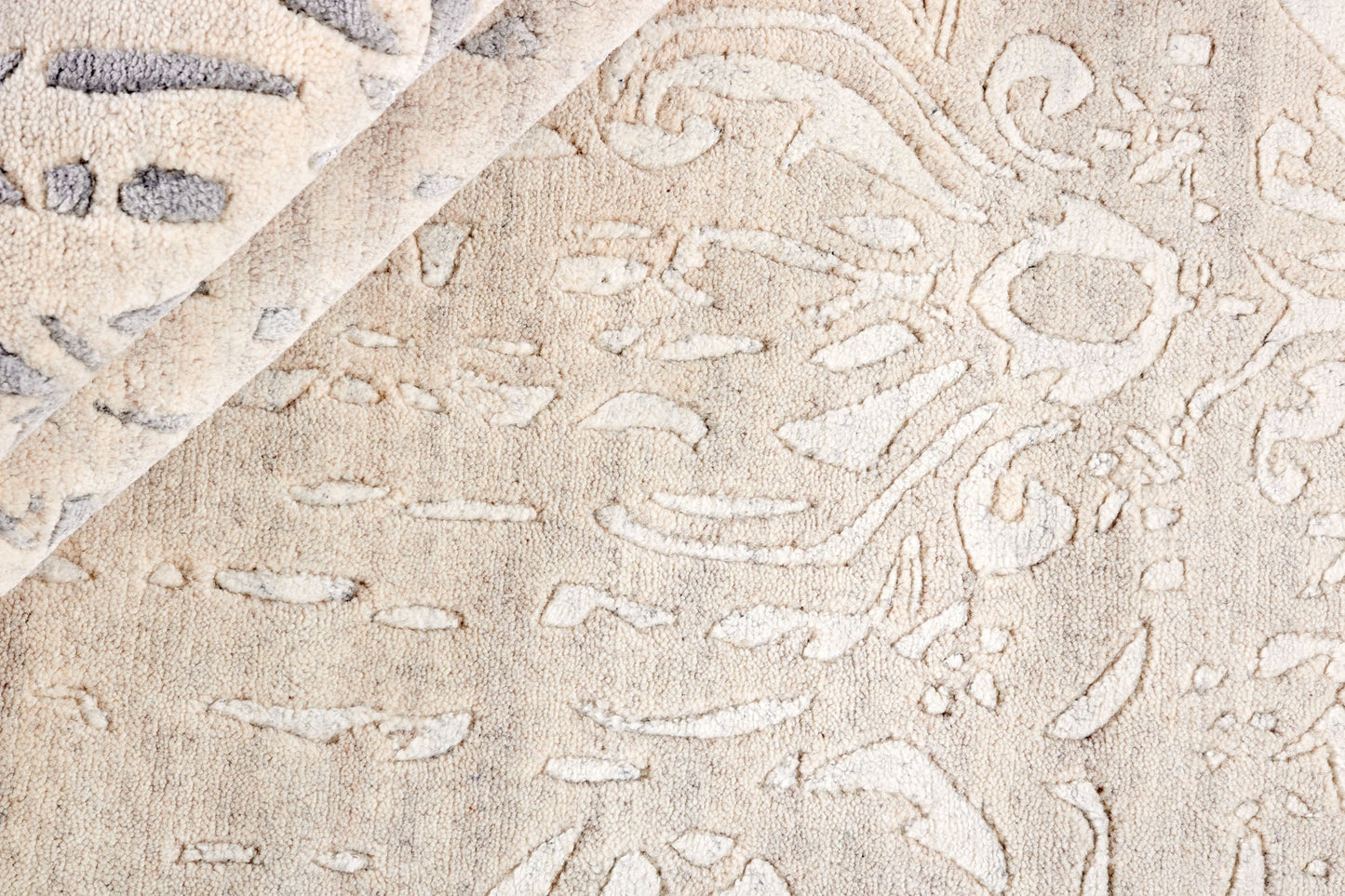 MOMO Rugs Shangri La Rococo Carpet
