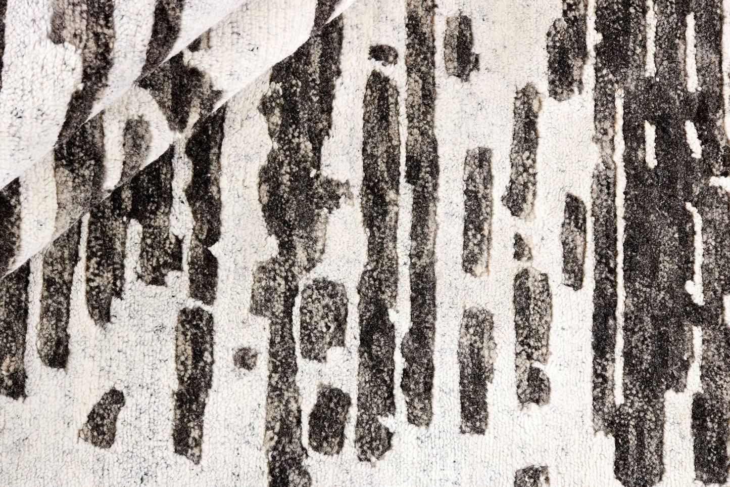 MOMO Rugs Shangri La Sunrise carpet