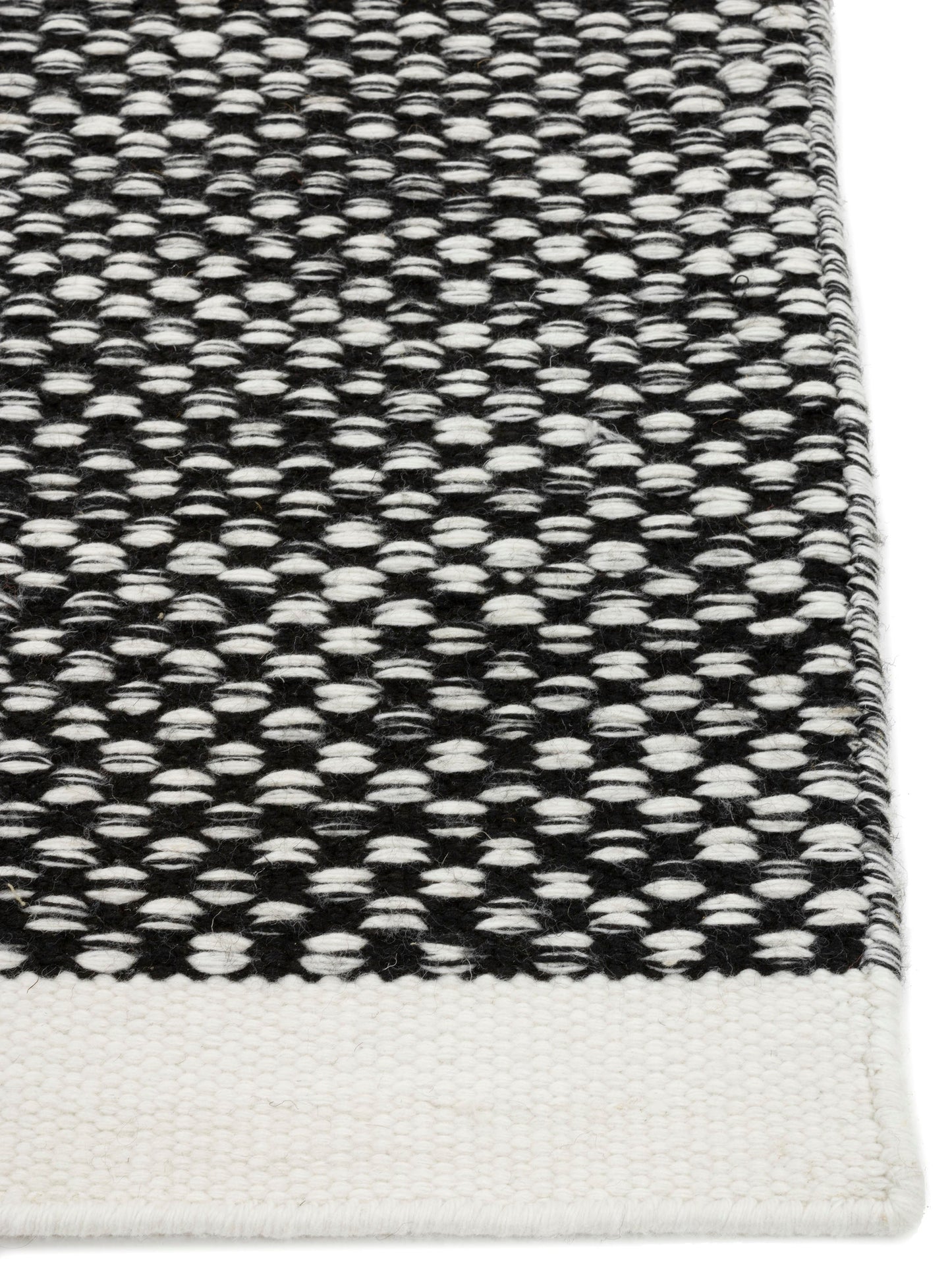 Rug MOMO Rugs Vaasa Black White