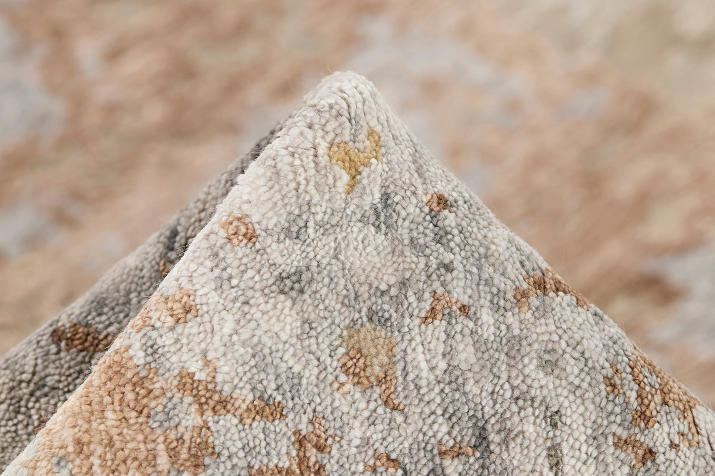 Rug MOMO Rugs | Vanity Mineral