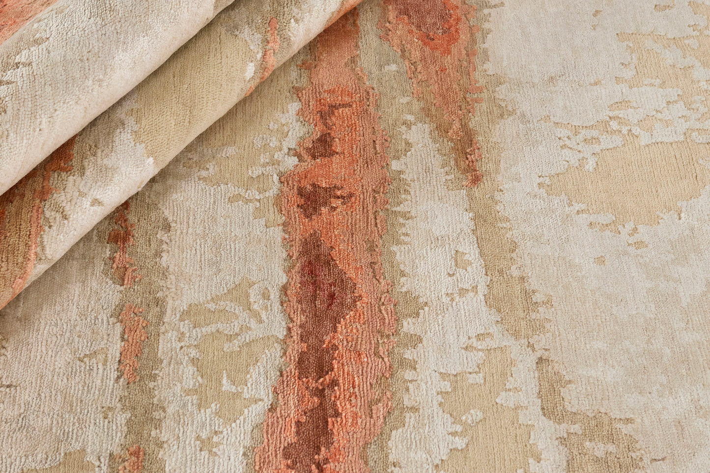 Rug MOMO Rugs | Vanity Silver Red