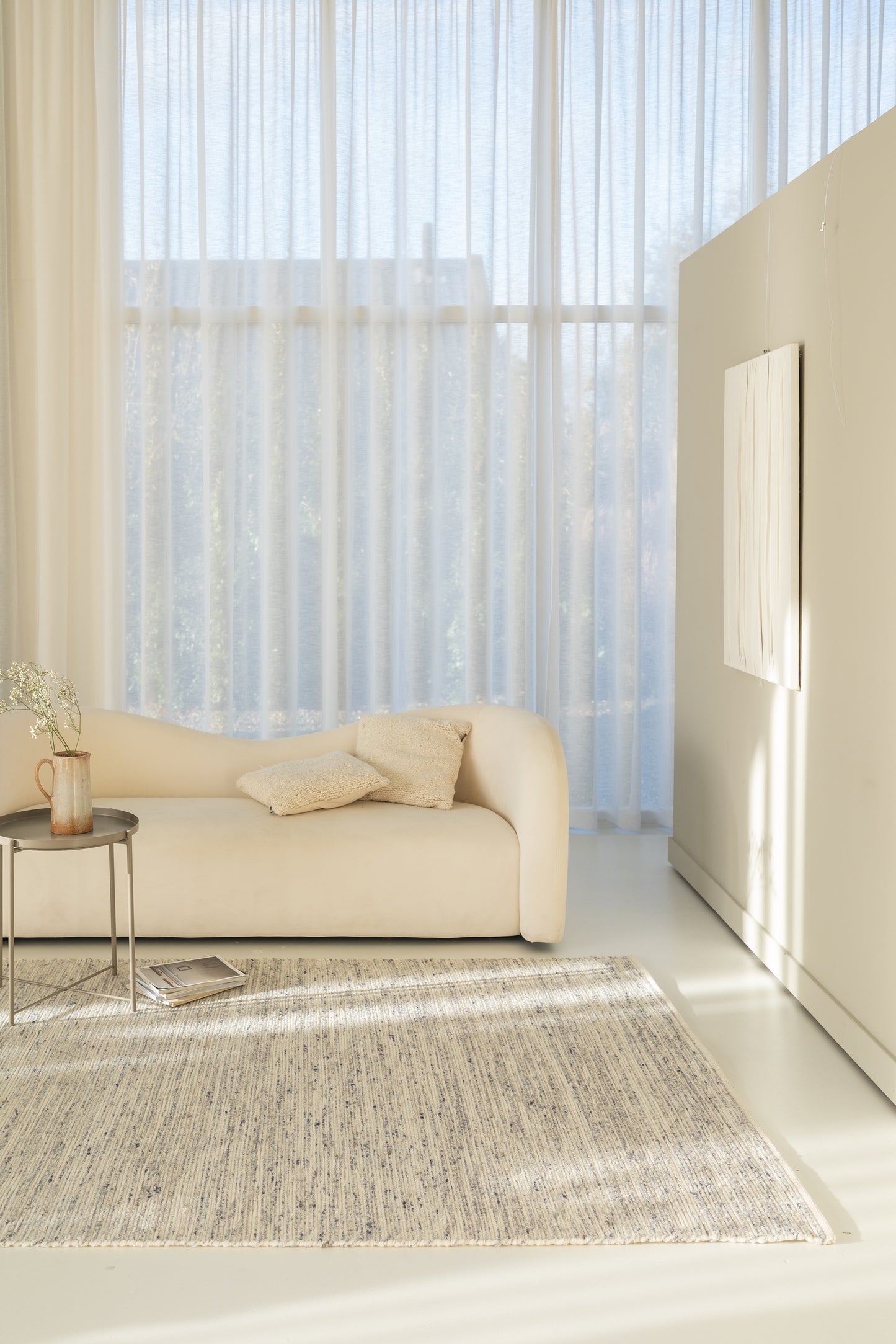Carpet MOMO Rugs | Fine Woven Calm Blue Jay
