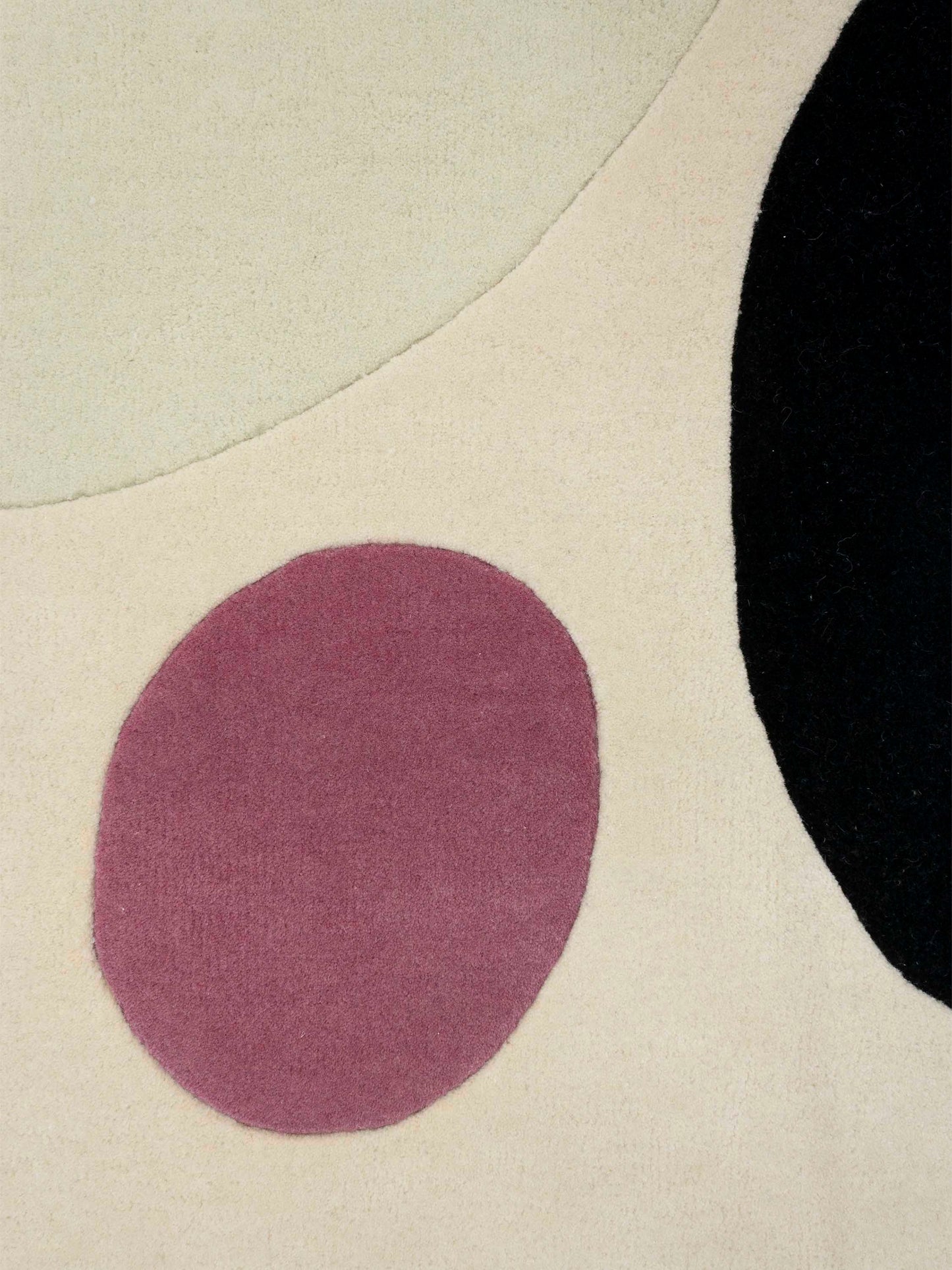 Abstract and refined Bubbles beige carpet