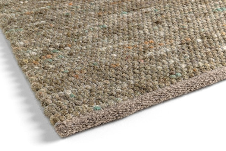 Carpet MOMO Rugs Green 301/001/114